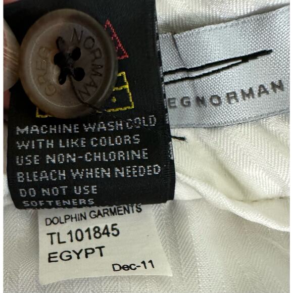 Greg Norman size 36 men’s tan plaid golf shorts, polyester spandex blend - Picture 3 of 4